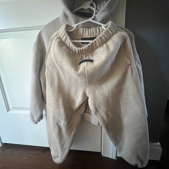 Kids Fear of God Unisex Sweatsuit Set - Picture 4 of 6